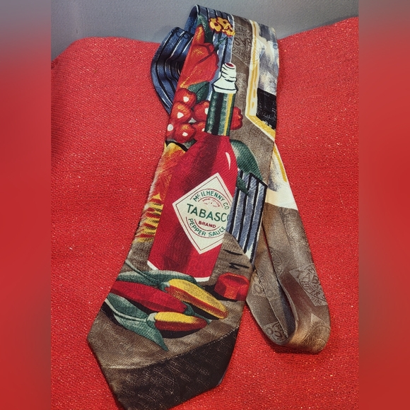 Tabasco Pepper Sauce Novelty Tie 100% Silk Approx 59 inches Long - USA Made - Picture 1 of 11